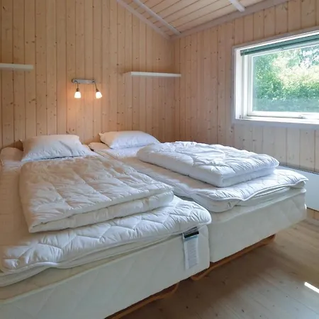 Three-bedroom Holiday In 別荘 *